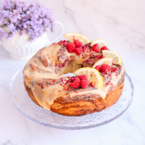 Sidruni-vaarika-martipani kringel